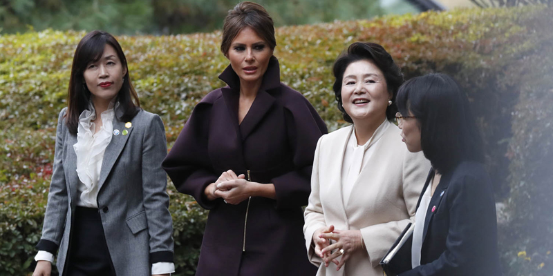U.S. first lady Melania Trump, second from left, and her South Korean counterpart Kim Jung-sook, second from right, stand at the presidential Blue House in Seoul, South Korea, Tuesday, Nov. 7, 2017. (Jeon Heon-kyun/Pool Photo via AP)
